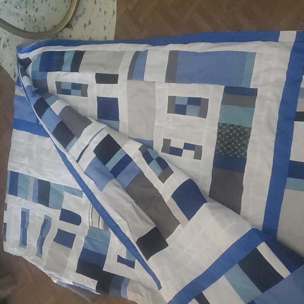 Quilt Queen - Picture 3 of 4